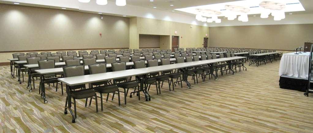 I Hotel And Illinois Conference Center - Champaign Amenidades foto